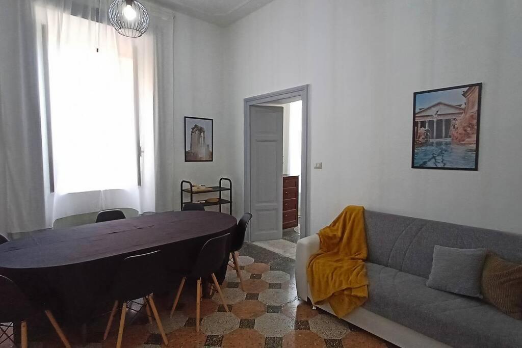 - Termini House Rom